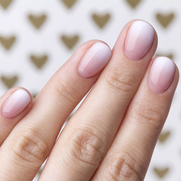 Shimmering Nude Pink Short Oval Ombre Shimmering Nude Pink Short Oval Ombre — Simple Ombre Nails