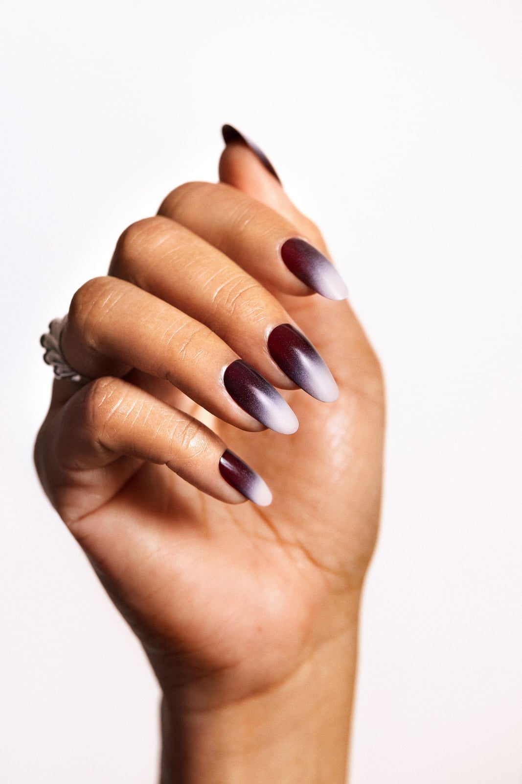Burgundy to White Matte Stiletto Ombre Burgundy to White Matte Stiletto Ombre — Simple Ombre Nails