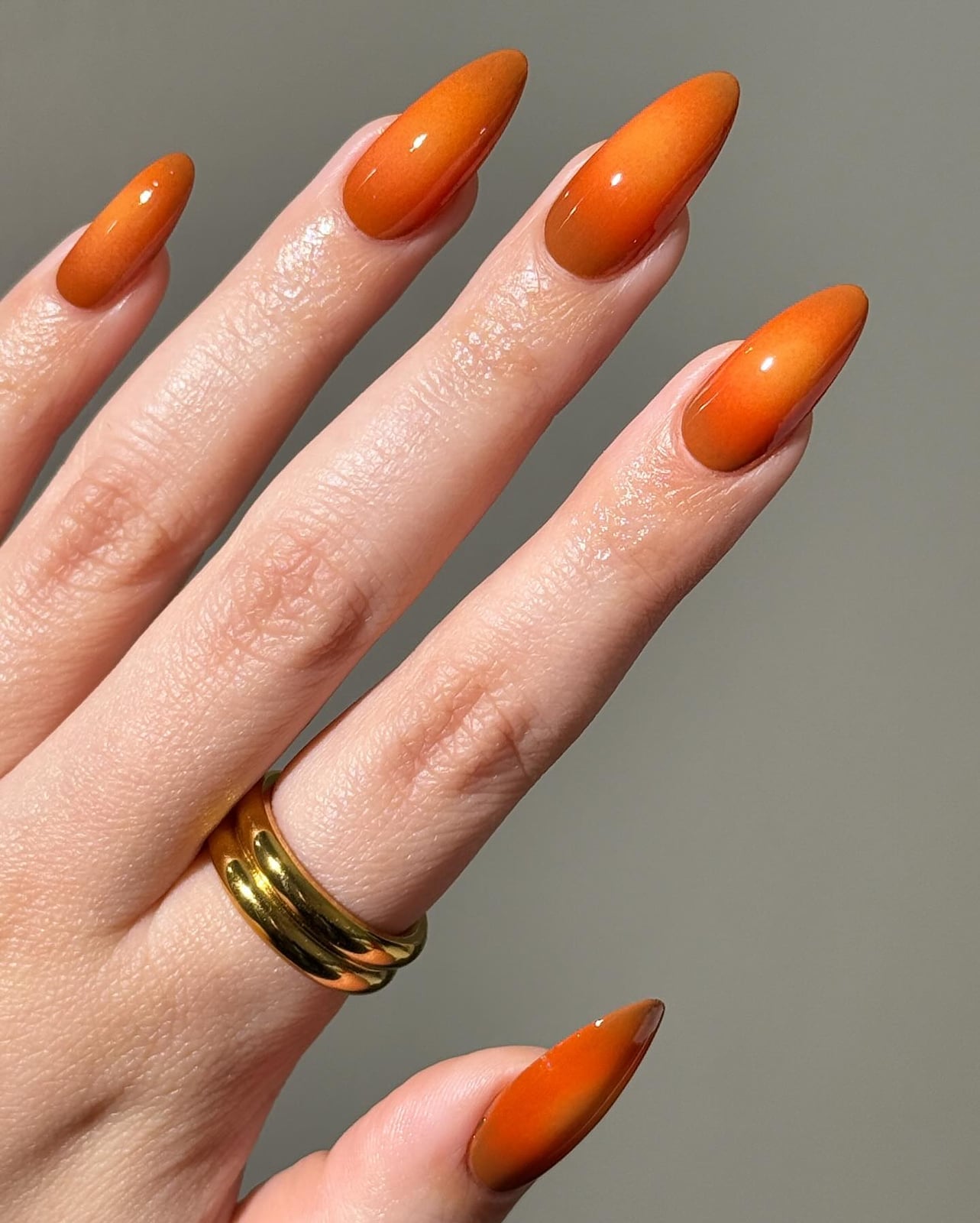 Orange to Brown Glossy Almond Ombre Orange to Brown Glossy Almond Ombre — Simple Ombre Nails