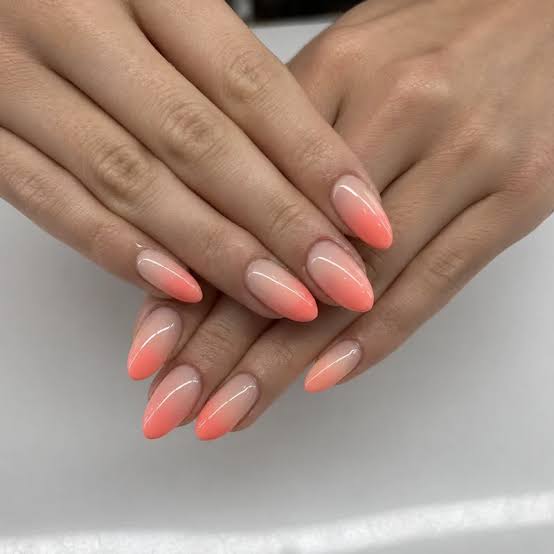 Peach to White Medium Almond French Fade Peach to White Medium Almond French Fade — Simple Ombre Nails