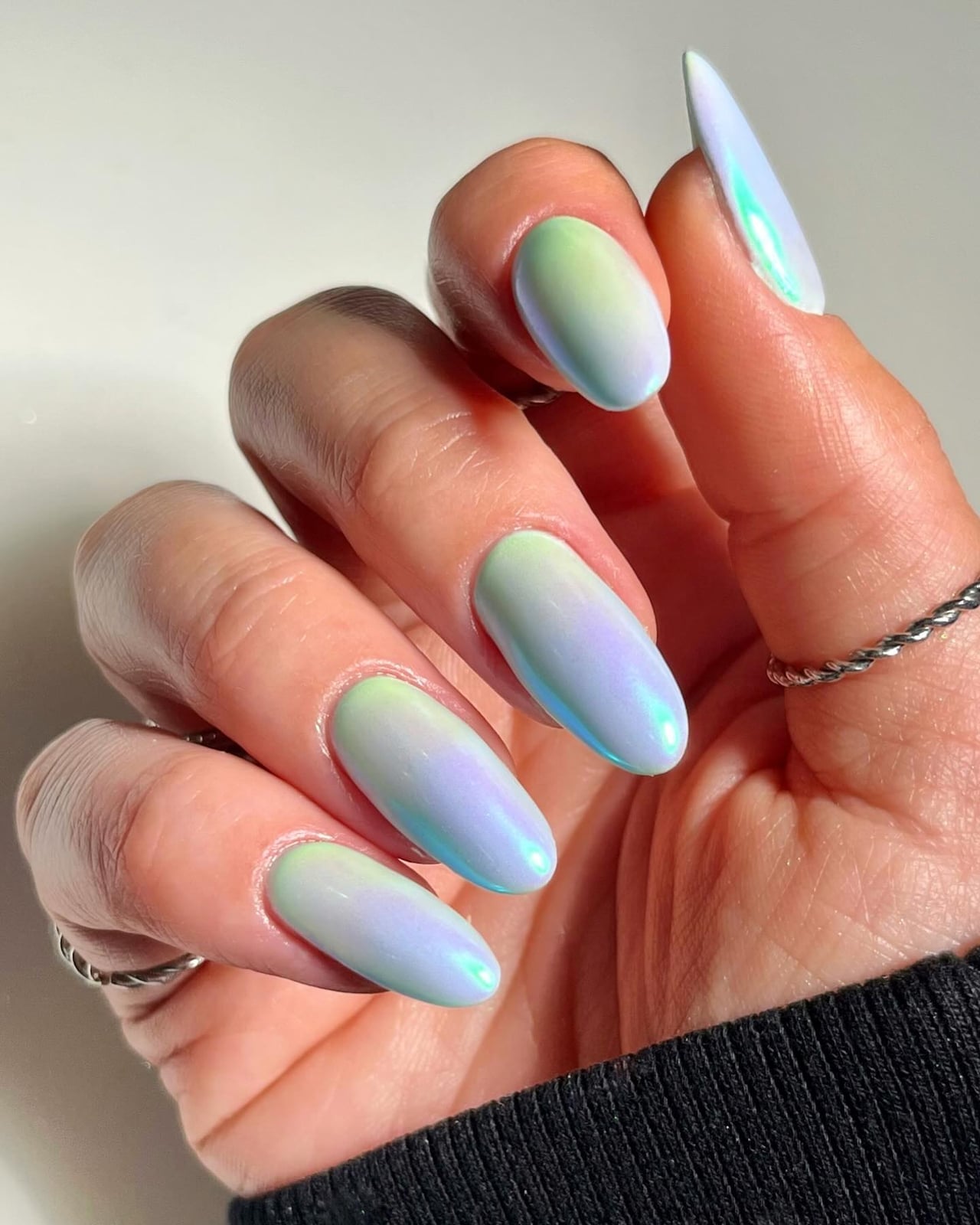 Green Lavender Blue Matte Iridescent Almond Ombre Green Lavender Blue Matte Iridescent Almond Ombre — Simple Ombre Nails