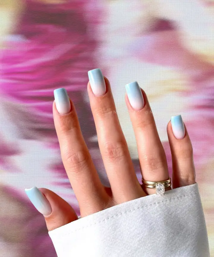 Sky Blue to White Glossy Square Ombre Sky Blue to White Glossy Square Ombre — Simple Ombre Nails