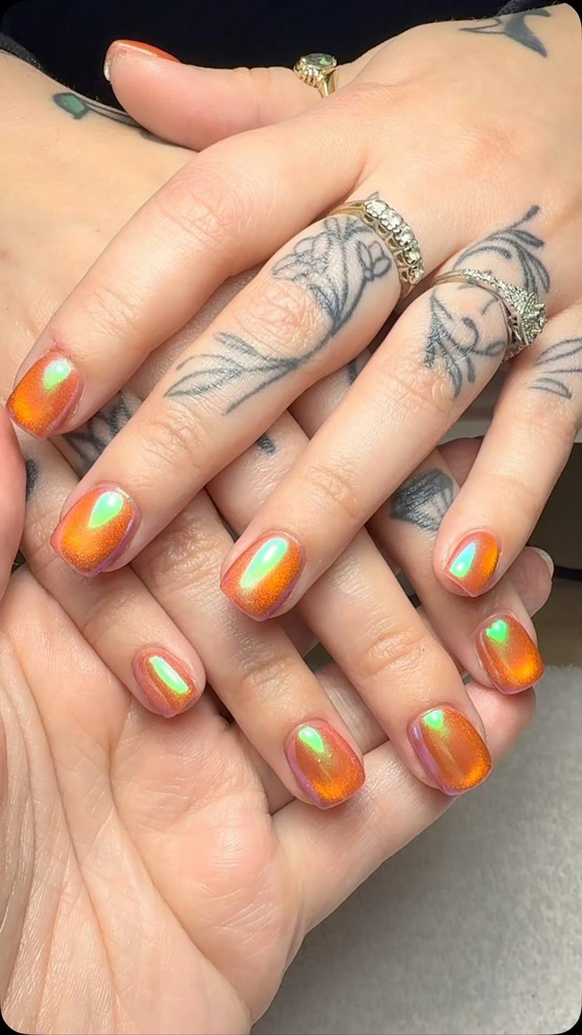 Holographic Orange Green Yellow Shift Cat Eye Short Square Nails Holographic Orange Green Yellow Shift Cat Eye Short Square Nails — Simple Orange Cat Eye Nails