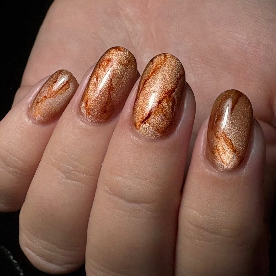 Bronze Marbled Orange Brown Cat Eye Short Oval Nails Bronze Marbled Orange Brown Cat Eye Short Oval Nails — Simple Orange Cat Eye Nails