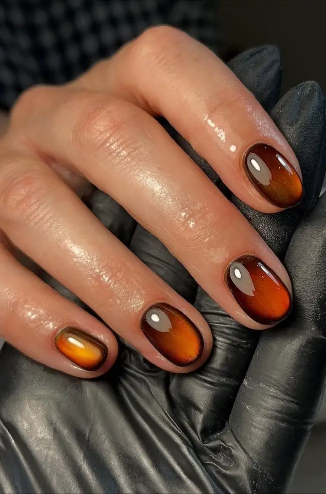 Amber Orange Brown Gradient Cat Eye Short Oval Nails Amber Orange Brown Gradient Cat Eye Short Oval Nails — Simple Orange Cat Eye Nails