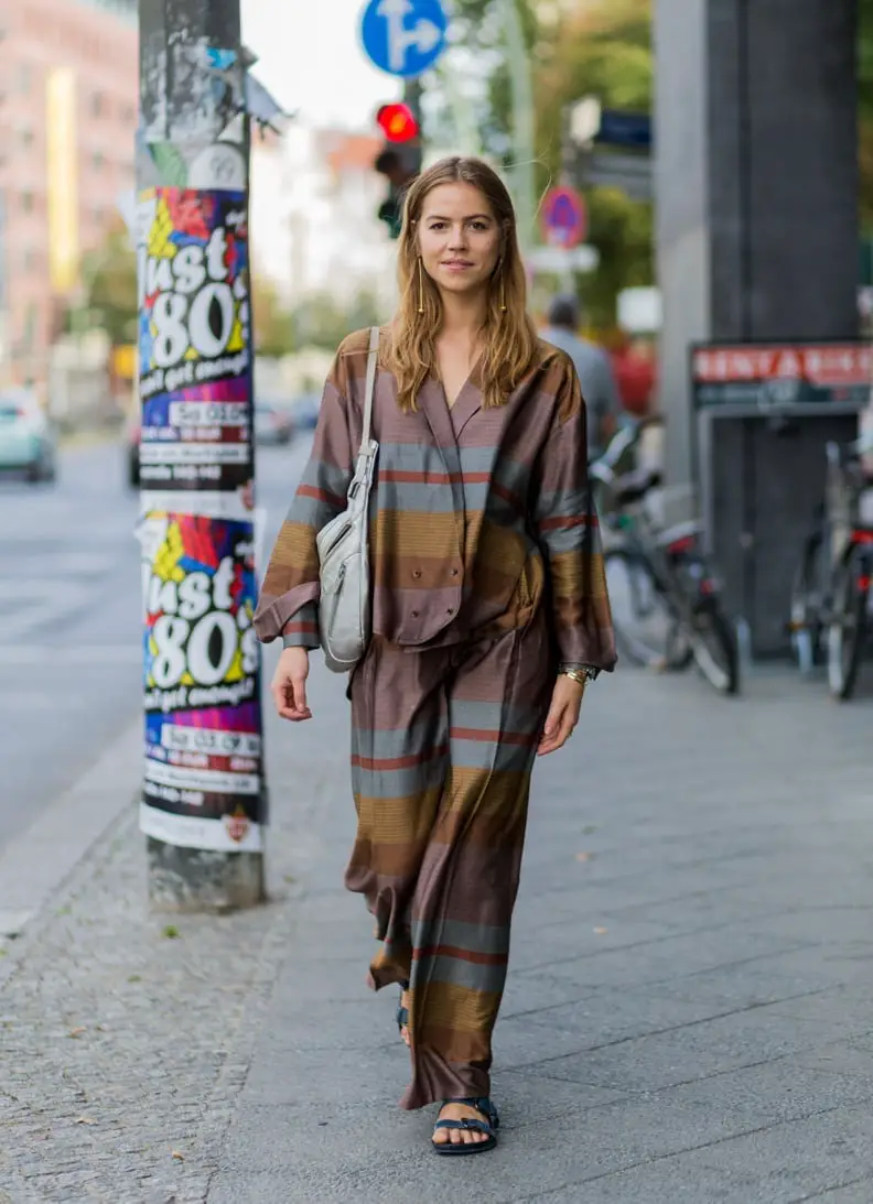 Striped Matching Set With Black Birkenstock Sandals Striped Matching Set With Black Birkenstock Sandals — Simple Outfits with Birkenstocks