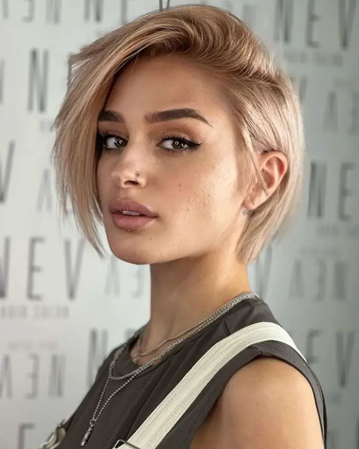 Asymmetrical Ash Blonde Bob Asymmetrical Ash Blonde Bob — Simple Oval Face Haircuts