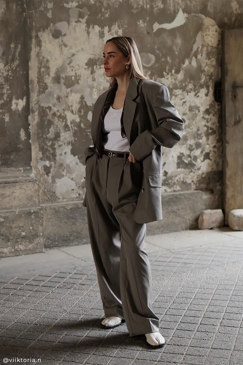 How to Style: Oversized Blazer Outfit Ideas You'll Love