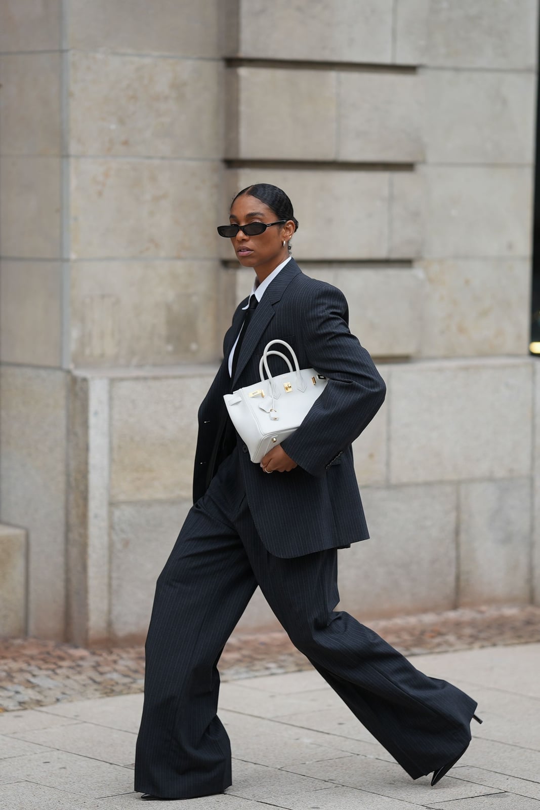 Charcoal Pinstripe Oversized Blazer With White Shirt And Tie — Simple Oversized Blazer Outfits