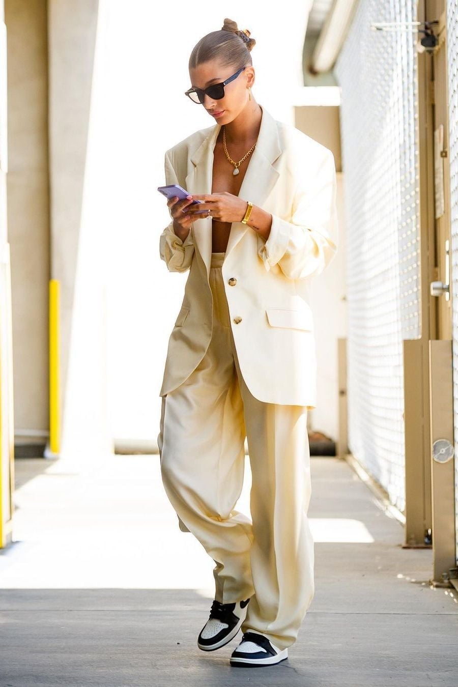 Cream Linen Blend Oversized Blazer With Matching Trousers — Simple Oversized Blazer Outfits
