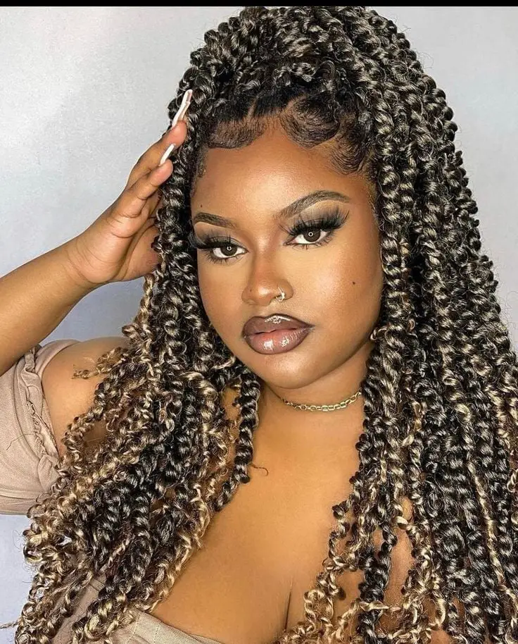 Mid-Back Black Twists With Blonde Highlights — Simple Passion Twists Hairstyles