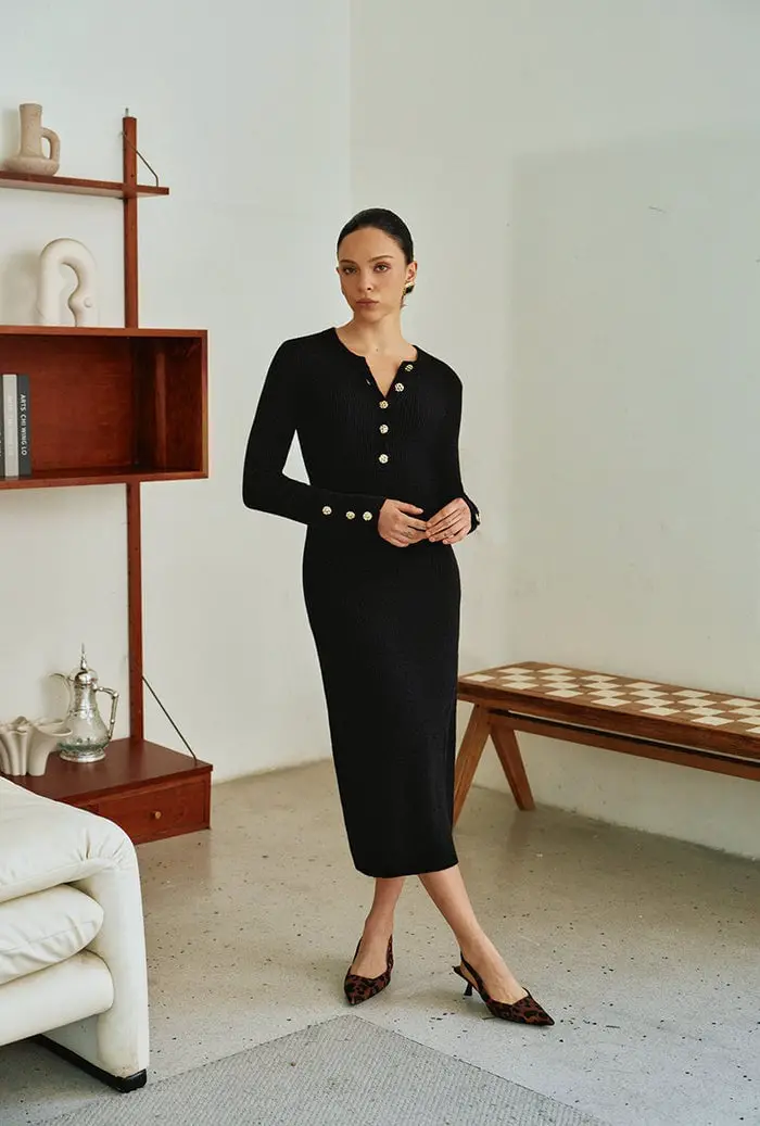 Ribbed Knit Midi Dress with Leopard Print Heels Ribbed Knit Midi Dress with Leopard Print Heels — Simple Petite Outfits
