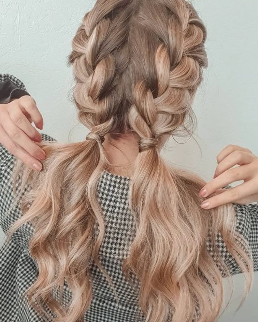 Mid-Back Ash Blonde Wavy Pigtail Braids Mid-Back Ash Blonde Wavy Pigtail Braids — Simple Pigtails Braids