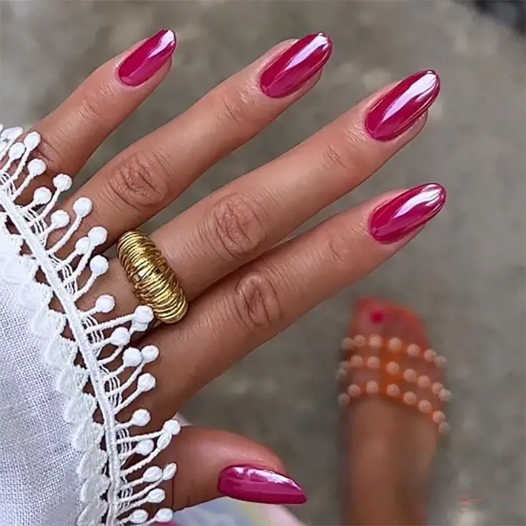 Medium Pink Mirror Chrome Almond Nails Medium Pink Mirror Chrome Almond Nails — Simple Pink Chrome Nails