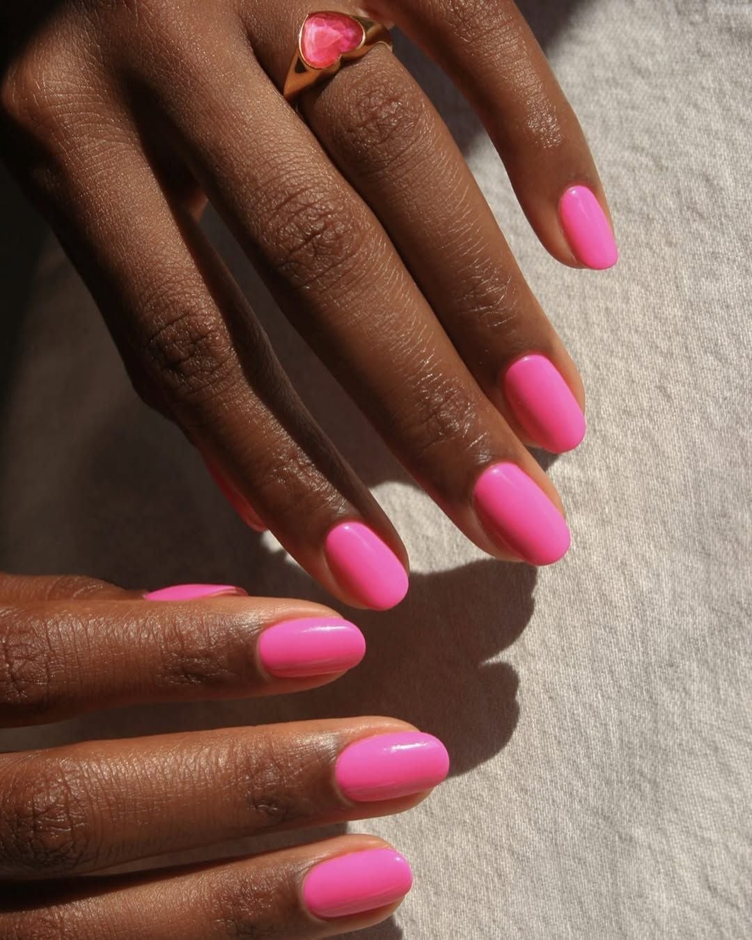 Vibrant Pink Glossy Short Oval Nails Vibrant Pink Glossy Short Oval Nails — Simple Pink Nail Colors