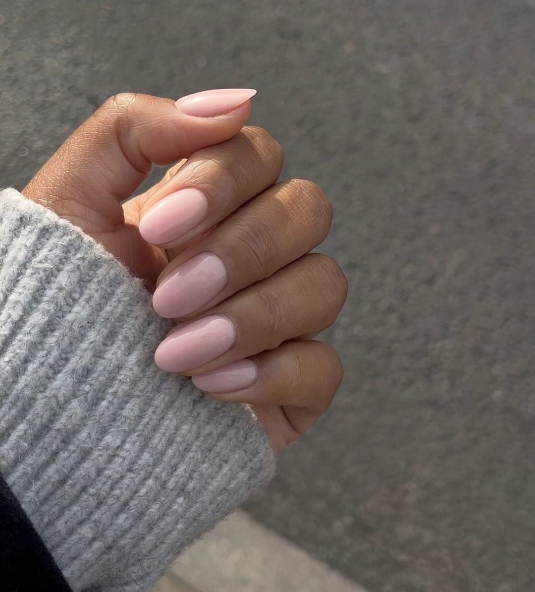 Solid Light Pink Short Almond Nails Solid Light Pink Short Almond Nails — Simple Pink Nail Colors