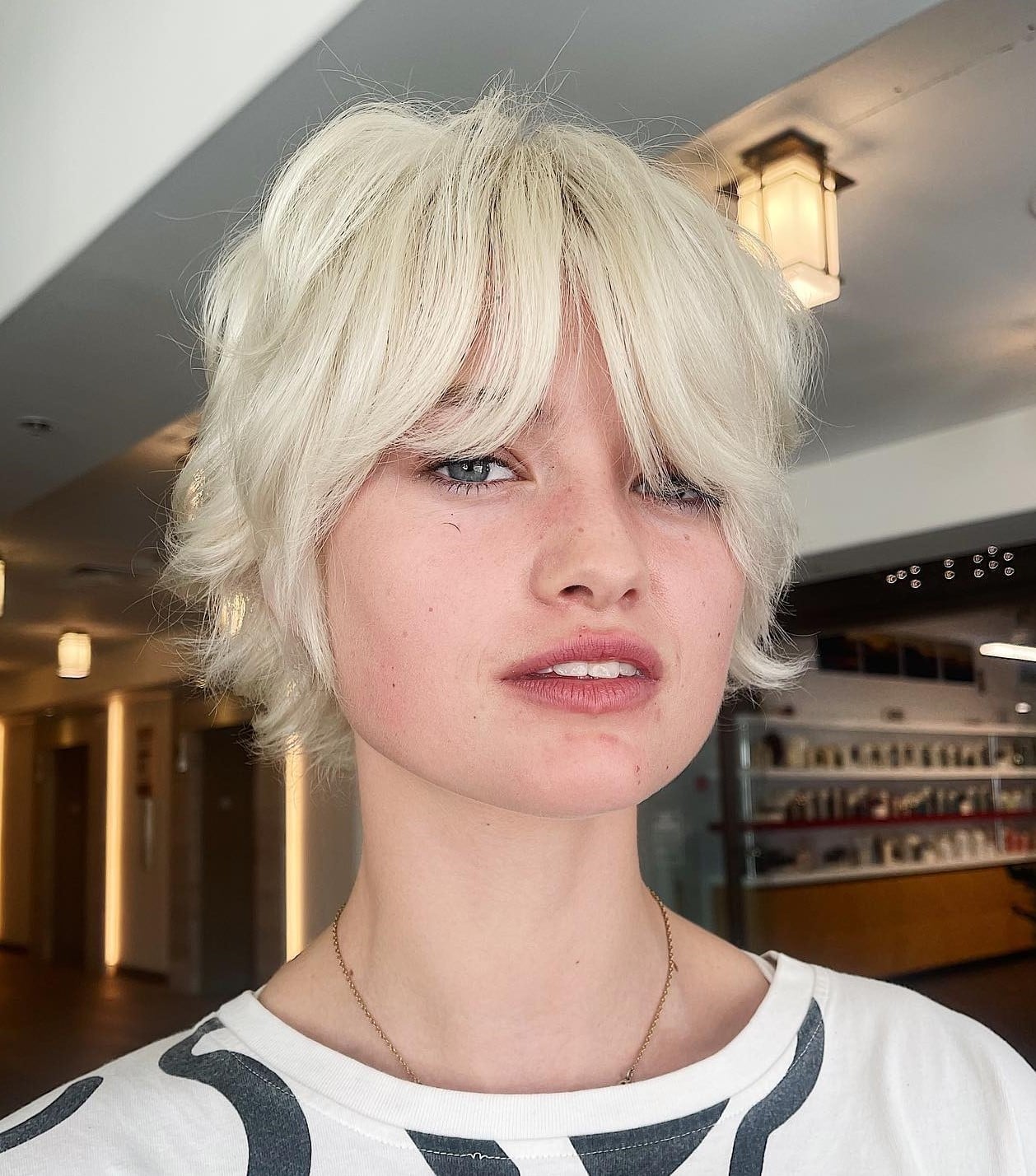 Ash Blonde Pixie Bob With Curtain Bangs Ash Blonde Pixie Bob With Curtain Bangs — Simple Pixie Bob