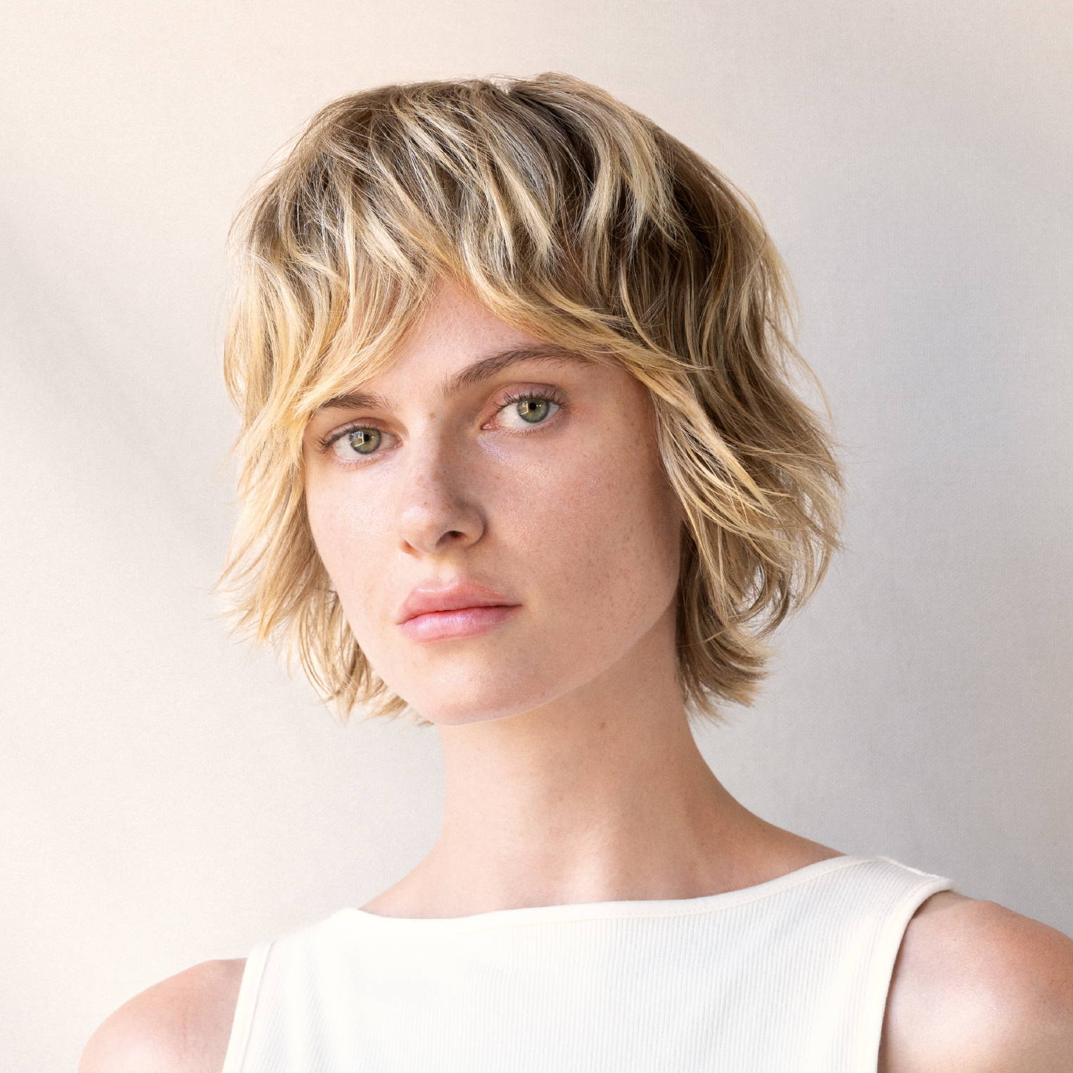 Textured Honey Blonde Shag Bob Textured Honey Blonde Shag Bob — Simple Pixie Bob Haircut