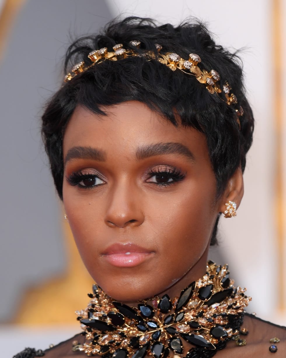 Very Short Black Pixie With Textured Fringe Very Short Black Pixie With Textured Fringe — Simple Pixie Cut Hairstyles