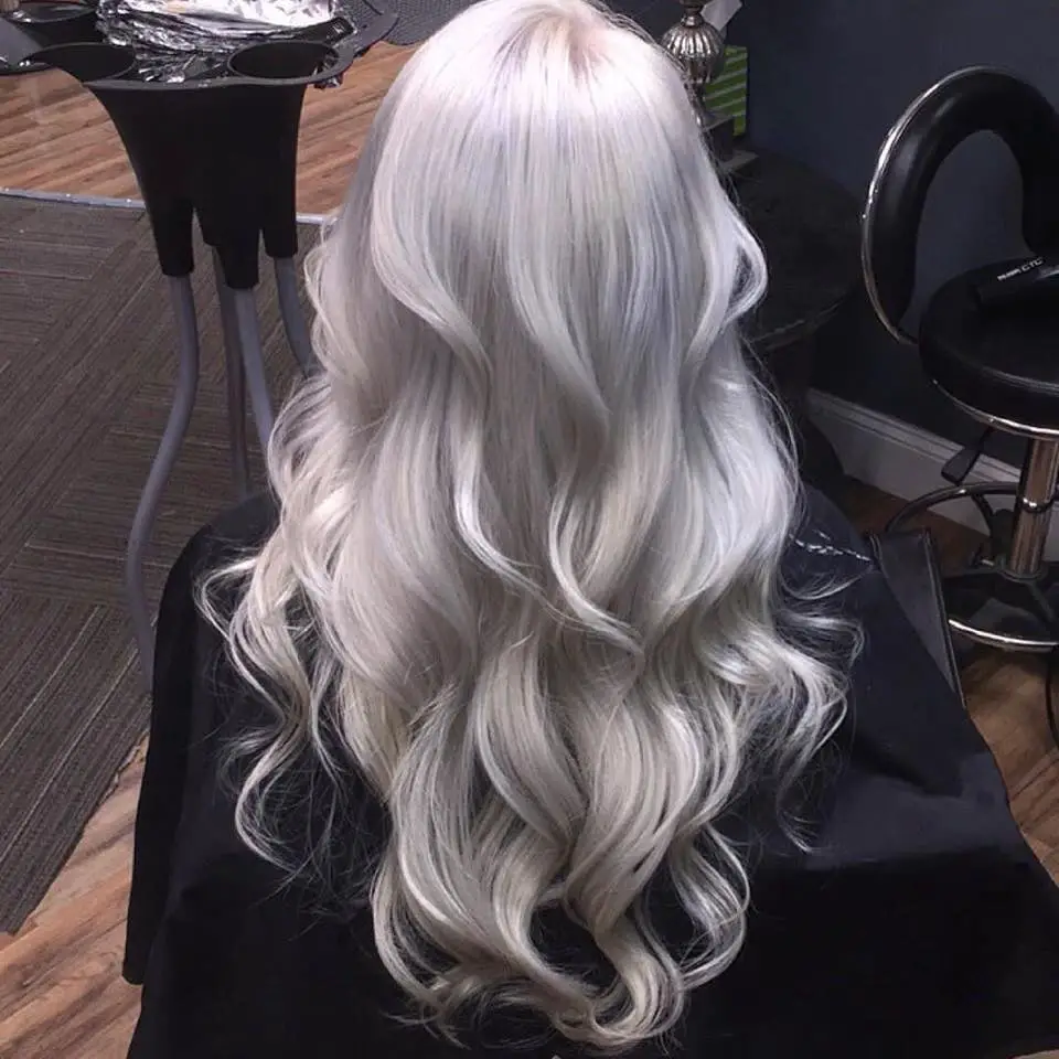 Mid-Back Icy Platinum Blonde All Over Mid-Back Icy Platinum Blonde All Over — Simple Platinum Highlights