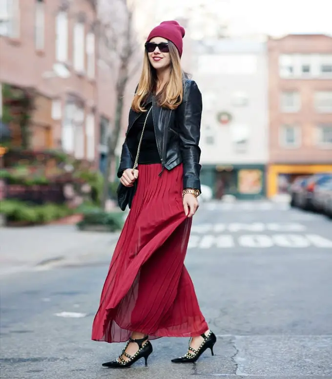 Burgundy Pleated Maxi Skirt with Leather Jacket and Black Top Burgundy Pleated Maxi Skirt with Leather Jacket and Black Top — Simple Pleated Skirt Outfits