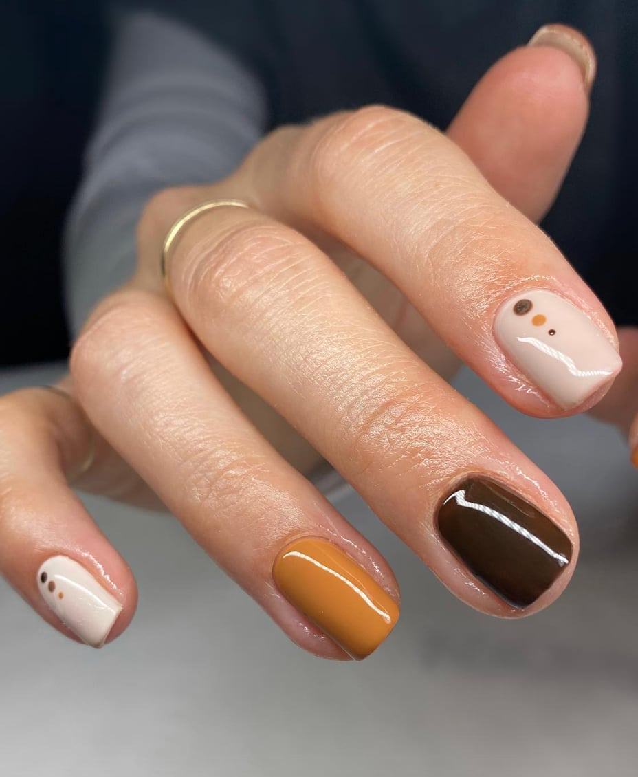 Glossy Color Block Cream Caramel Dark Brown Short Square Nails Glossy Color Block Cream Caramel Dark Brown Short Square Nails — Simple Professional Nails