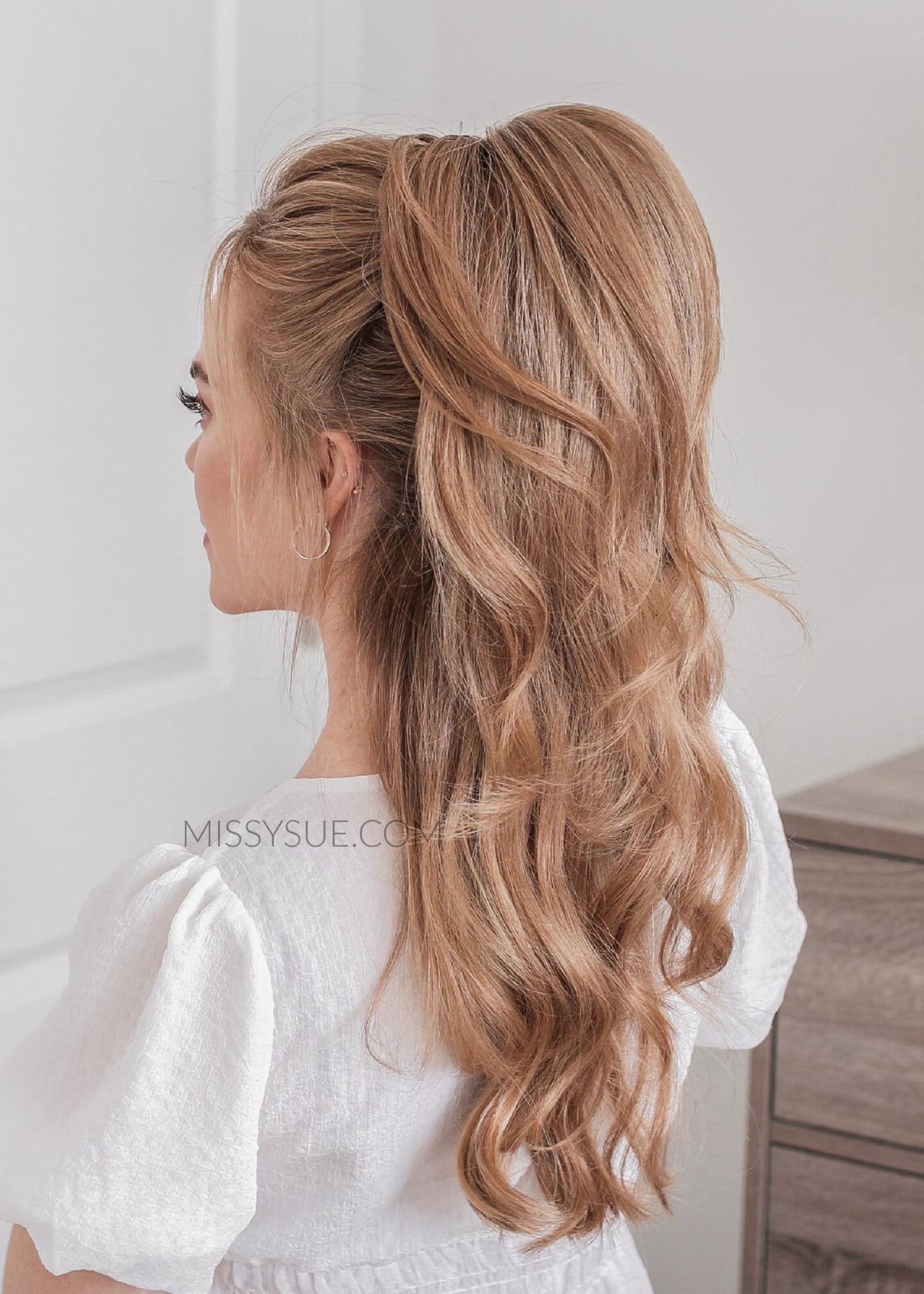 Half Up Wavy Ponytail Blonde Half Up Wavy Ponytail Blonde — Simple Puff Hairstyles