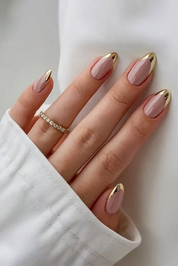 Nude Pink Base Gold French Tip Almond Nails Nude Pink Base Gold French Tip Almond Nails — Simple Rose Gold Nails