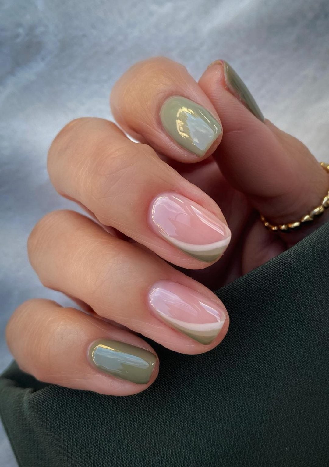 Sage Green French Tip With White Outline Nails Sage Green French Tip With White Outline Nails — Simple Sage Nails