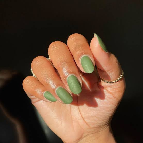 Velvety Olive Green Matte Square Nails Velvety Olive Green Matte Square Nails — Simple Sage Nails