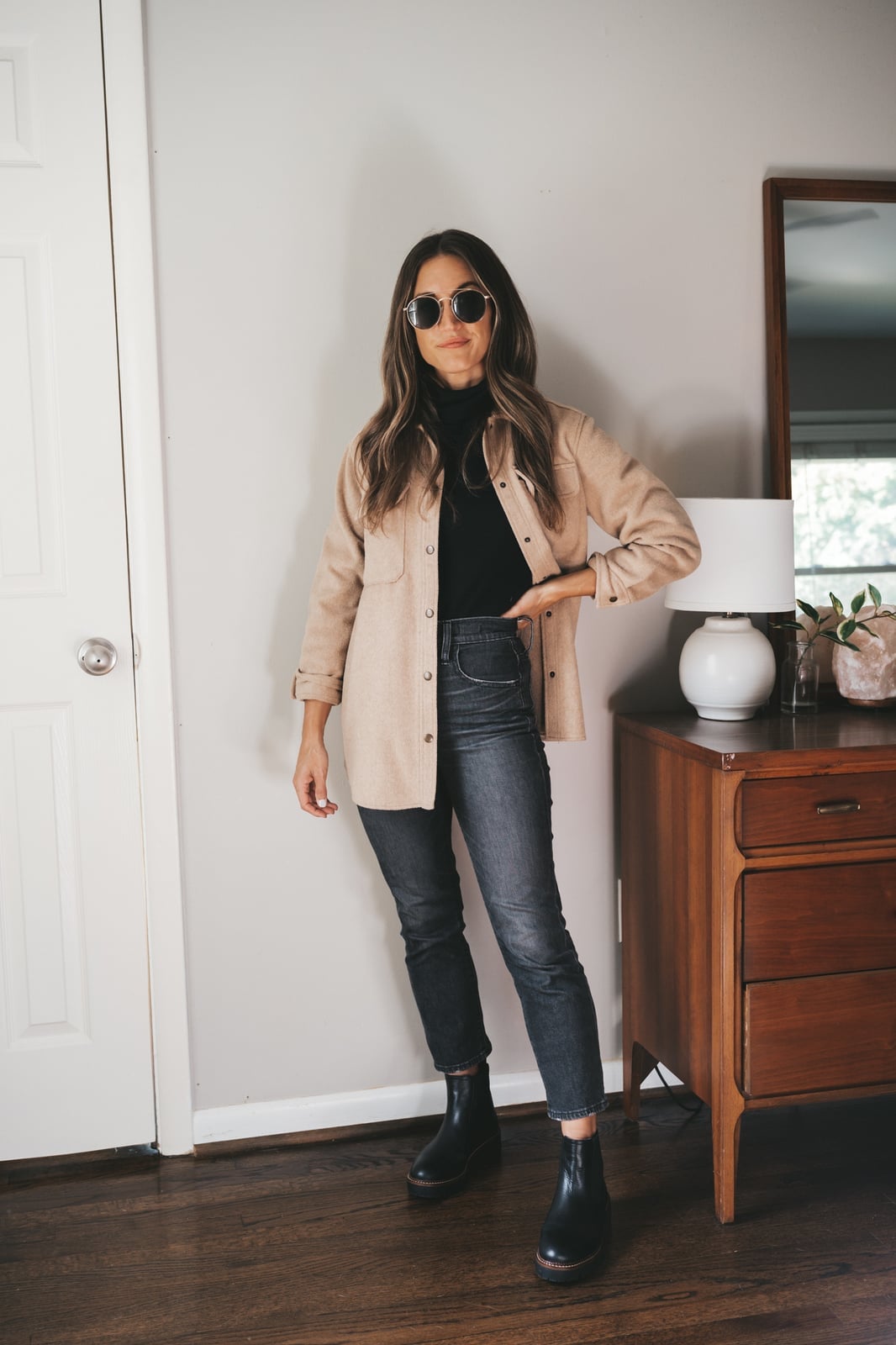 Beige Collared Jacket with Gray Jeans Beige Collared Jacket with Gray Jeans — Simple Shacket Outfits
