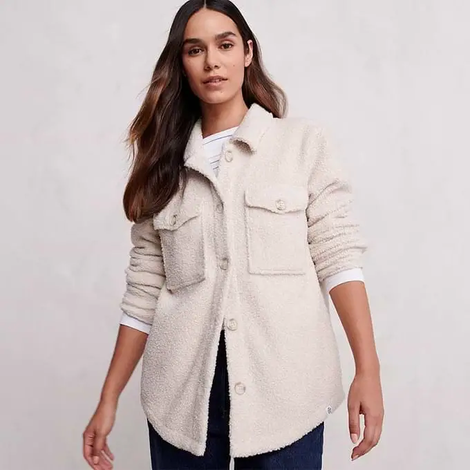 Cream Sherpa Fleece Shacket Over White Top Cream Sherpa Fleece Shacket Over White Top — Simple Shacket Outfits