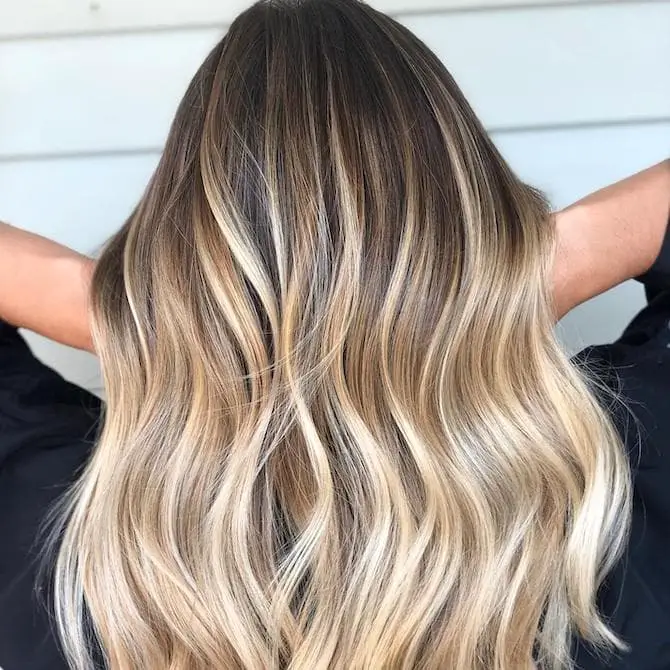 Black Long-Sleeve Top with Flowing Wavy Shadow Root Hair Black Long-Sleeve Top with Flowing Wavy Shadow Root Hair — Simple Shadow Root
