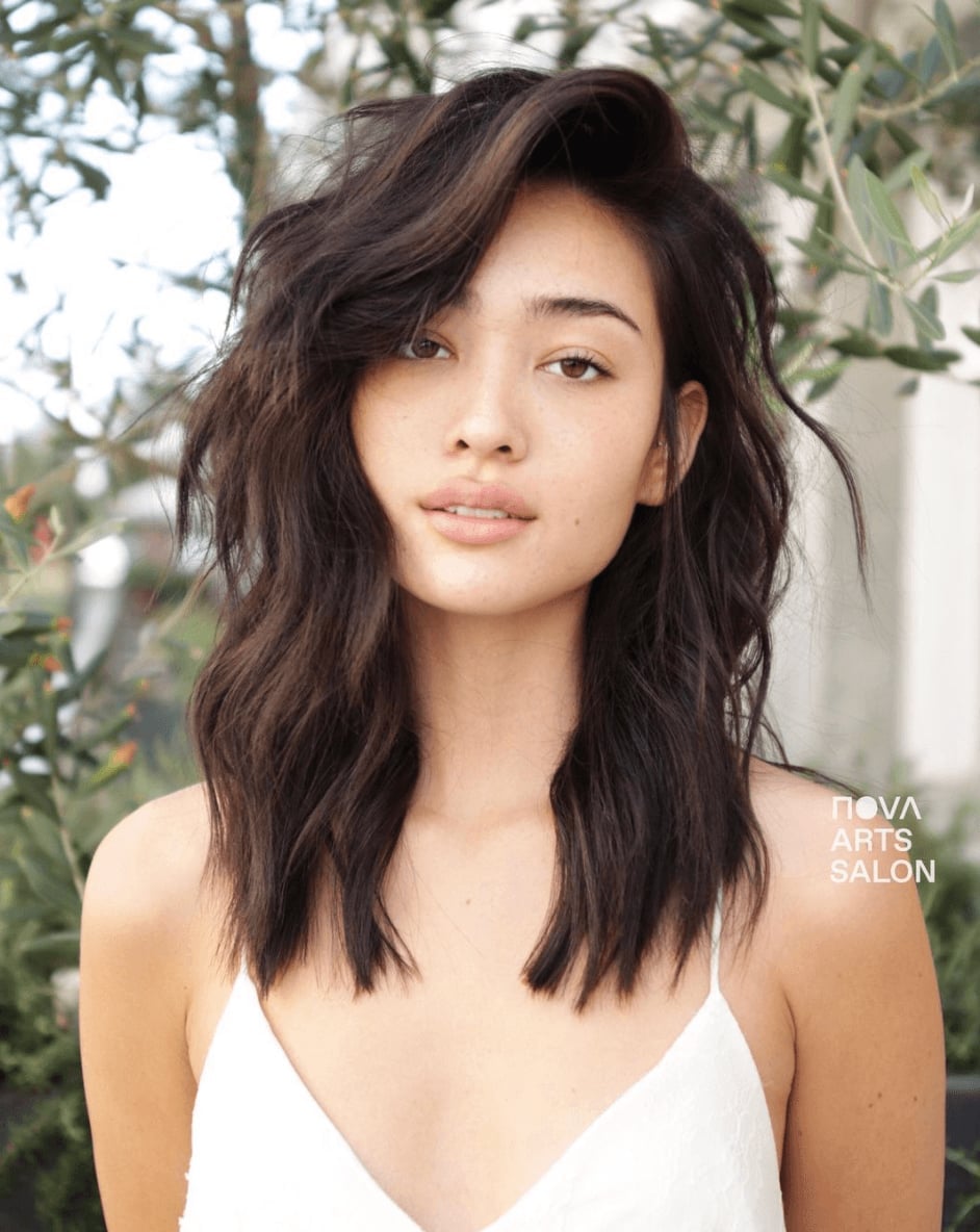 Collarbone Shag With Soft Waves And Face-Framing Layers Collarbone Shag With Soft Waves And Face-Framing Layers — Simple Shag Hairstyles