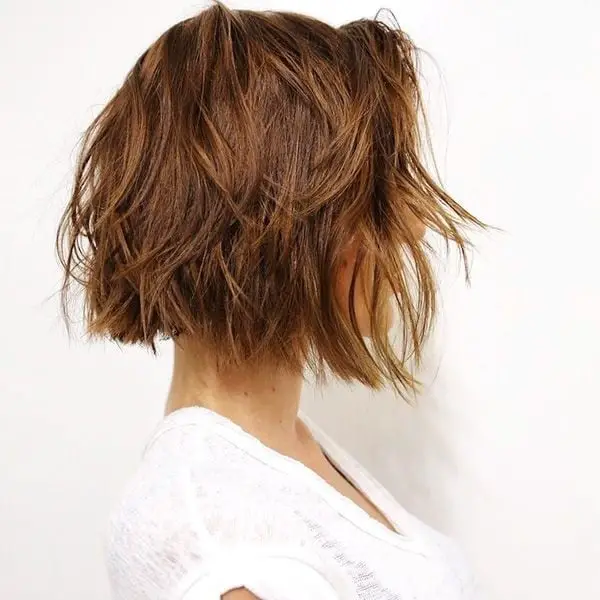 Shoulder Length Shaggy Bob No Bangs With Air-Dried Finish Shoulder Length Shaggy Bob No Bangs With Air-Dried Finish — Simple Shaggy Bob