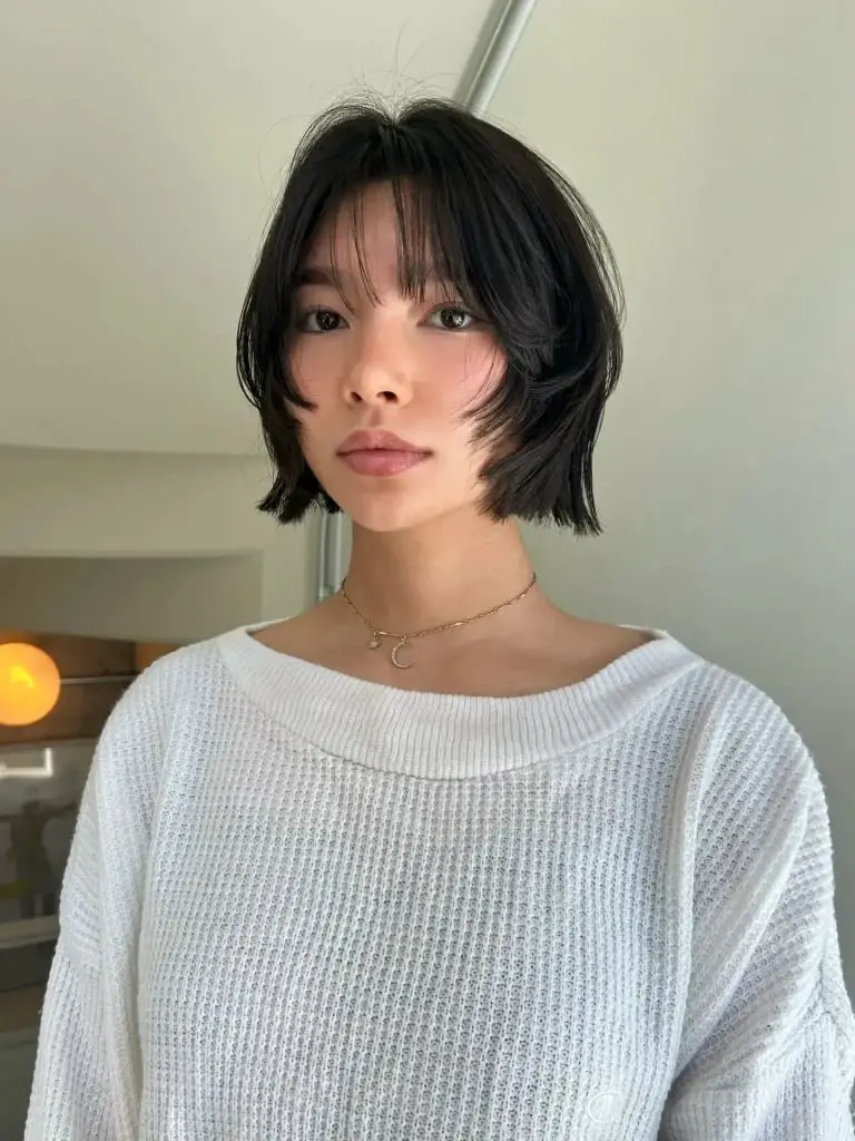 Chin Length Bob Face Framing Layers Chin Length Bob Face Framing Layers — Simple Shaggy Bob