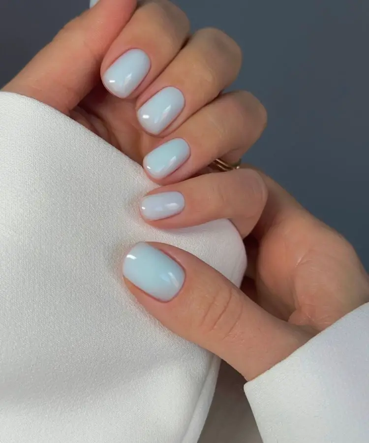 Pale Blue Sheer Jelly Short Round Nails Pale Blue Sheer Jelly Short Round Nails — Simple Sheer Nails
