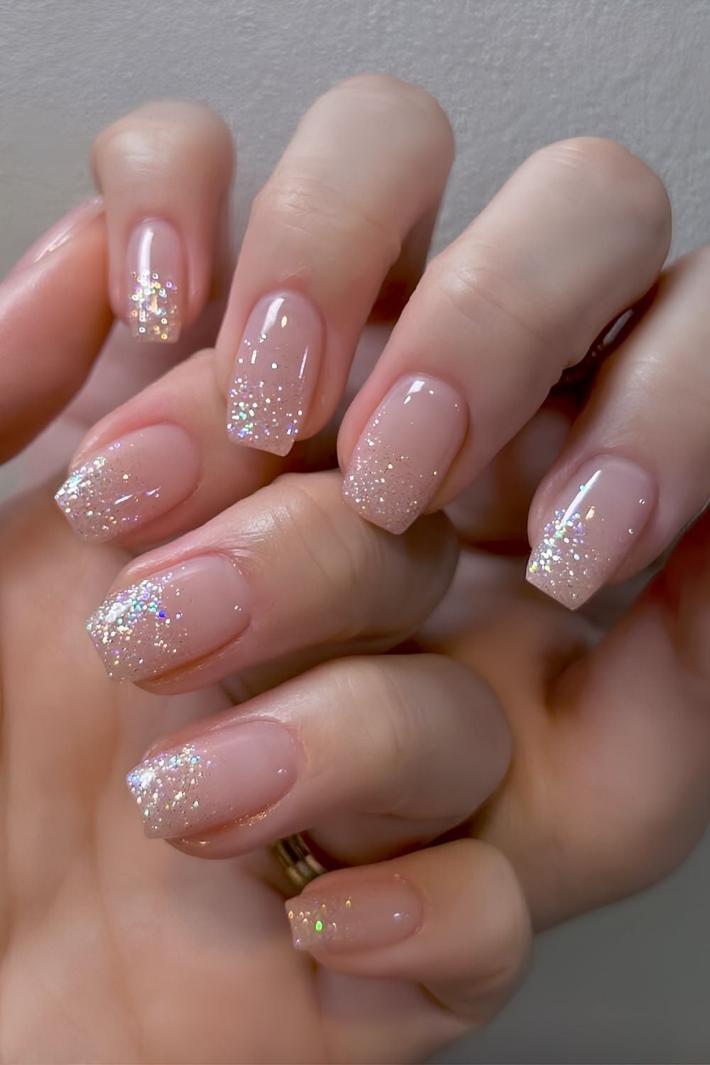 Holographic Glitter Gradient Short Square Nails — Simple Shimmer Nails