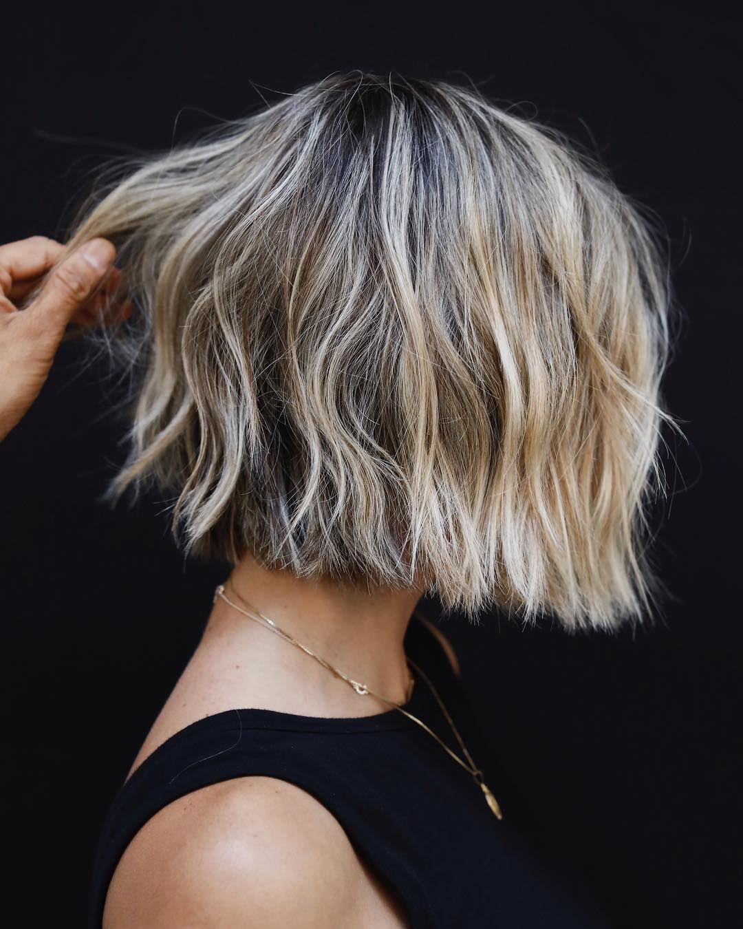 Thick Hair Collarbone Bob With Lived-In Color Thick Hair Collarbone Bob With Lived-In Color — Simple Short Bob Hairstyles