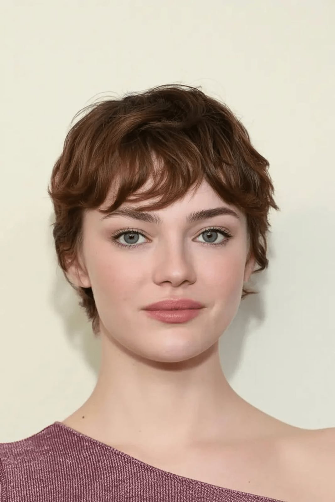 Chin Length Shag With Piecey Bangs Texture, Dark Brown Chin Length Shag With Piecey Bangs Texture, Dark Brown — Simple Short Shag