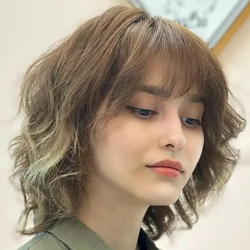 Chin Length Brown Wolf Cut With Subtle Highlights — Simple Short Wolf Cut