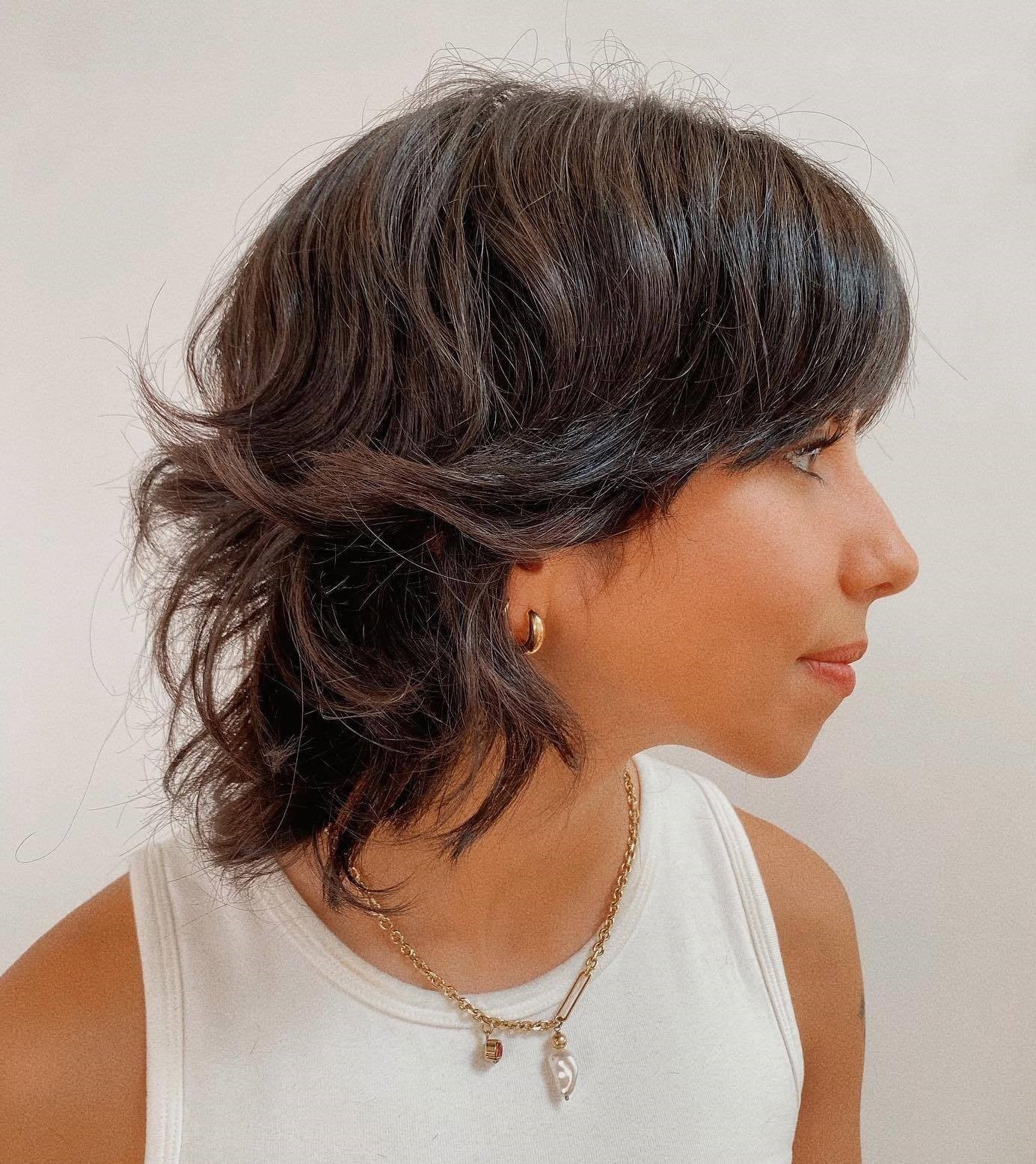 Collarbone Dark Brown Wolf Cut With Curtain Bangs — Simple Short Wolf Cut