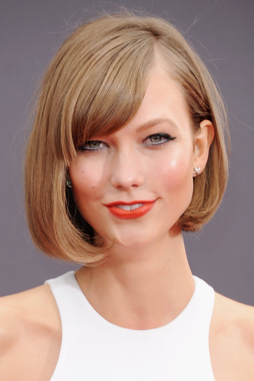 Chin Length Bob With Deep Side Part Chin Length Bob With Deep Side Part — Simple Side Part Bangs
