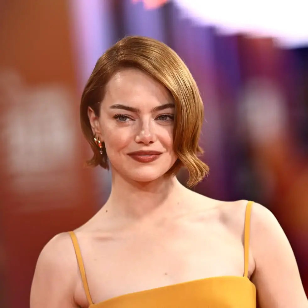 Chin Length Red Bob With Deep Waves — Simple Side Part Hairstyles