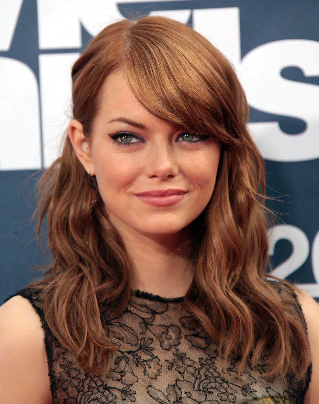 Thick Wavy Copper Shoulder Length Hair Thick Wavy Copper Shoulder Length Hair — Simple Side Swept Bangs