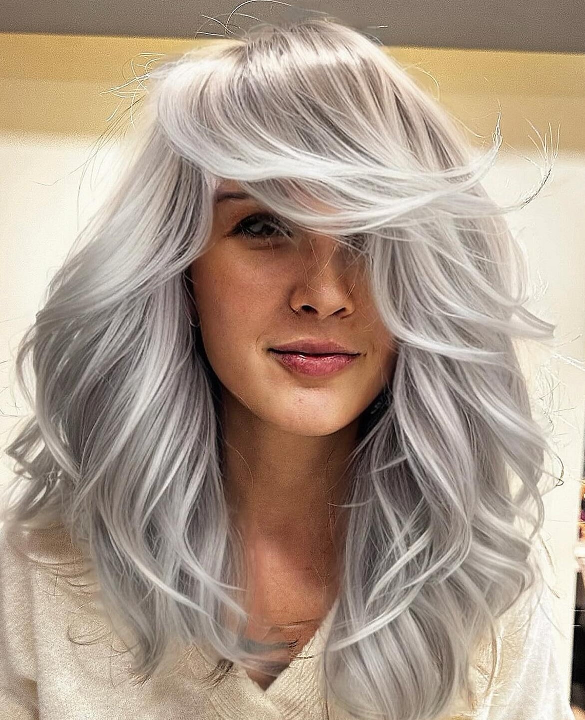 Collarbone Wavy Blowout With Subtle Silver — Simple Silver Highlights