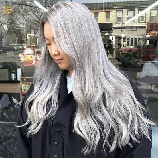 Mid-Back Light Base With All-Over Silver — Simple Silver Highlights