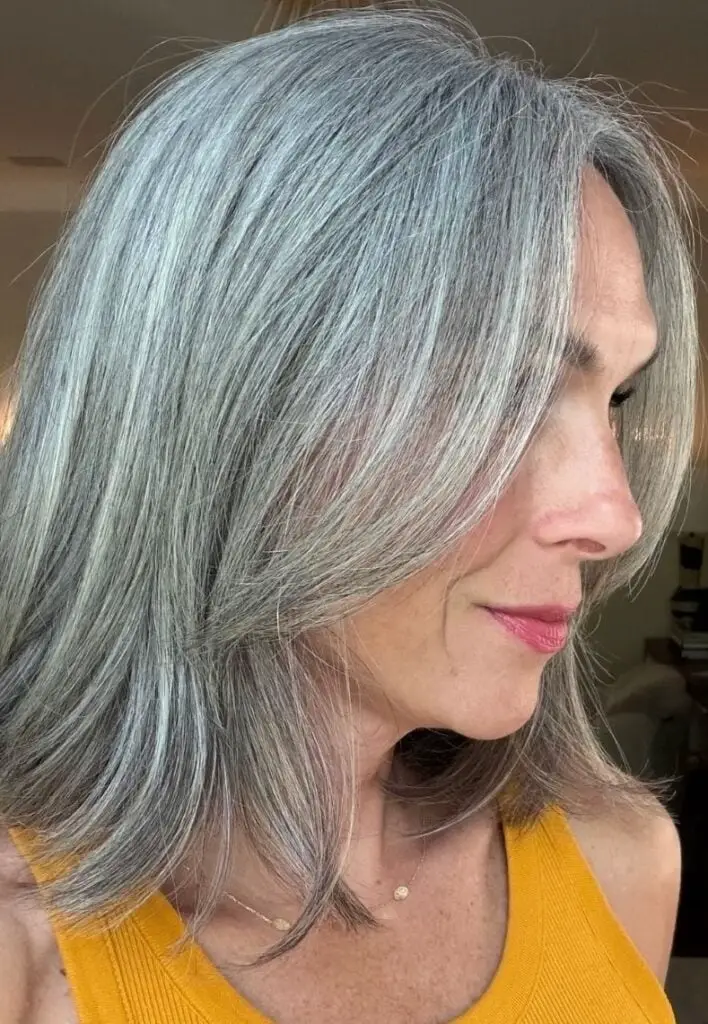 Collarbone Straight With Soft Silver — Simple Silver Highlights