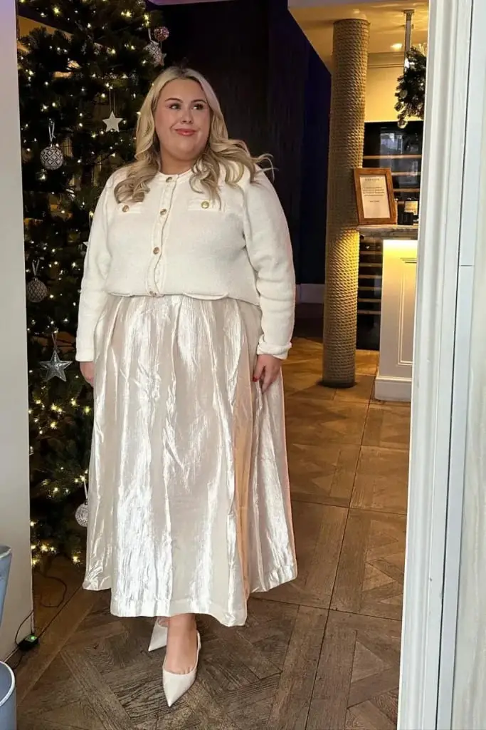 Champagne Metallic Midi Skirt Ensemble Champagne Metallic Midi Skirt Ensemble — Simple Skirt Outfit Plus Size