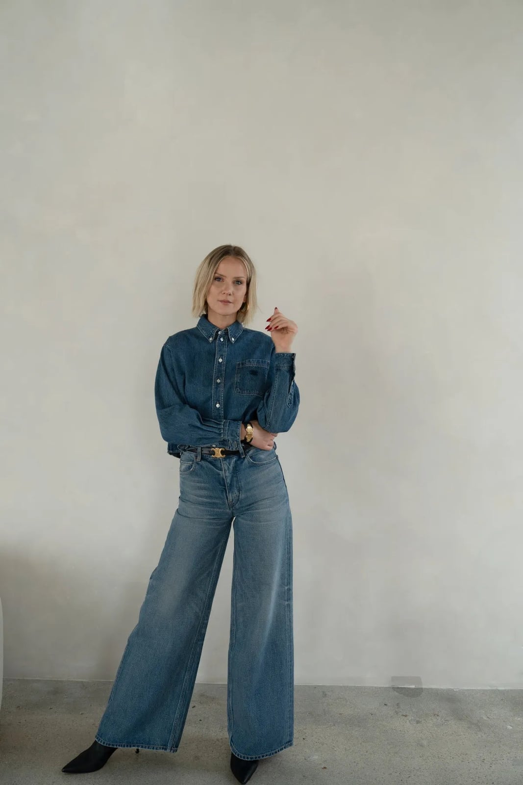 Denim Shirt with High Waisted Wide Leg Jeans Denim Shirt with High Waisted Wide Leg Jeans — Simple Smart Casual Outfits